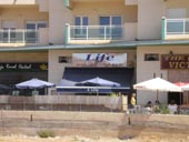 Life Bar and Queen Victoria Cabo Roig